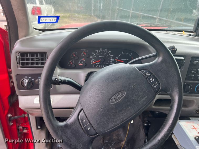 image for item DO8967 2000 Ford F550 Super Duty  brush fire truck