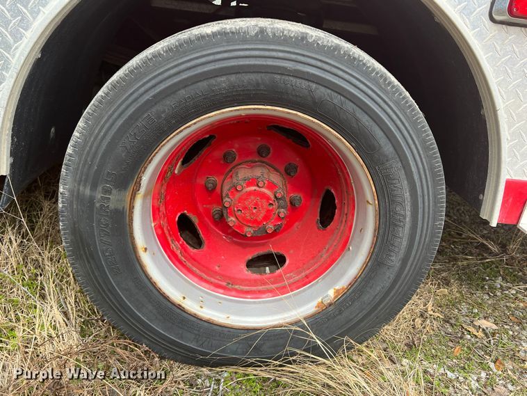 image for item DO8967 2000 Ford F550 Super Duty  brush fire truck