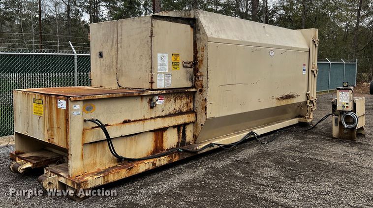 image for item DQ1974 2013 J.V. Manufacturing SCR-02-30  roll-off trash compactor