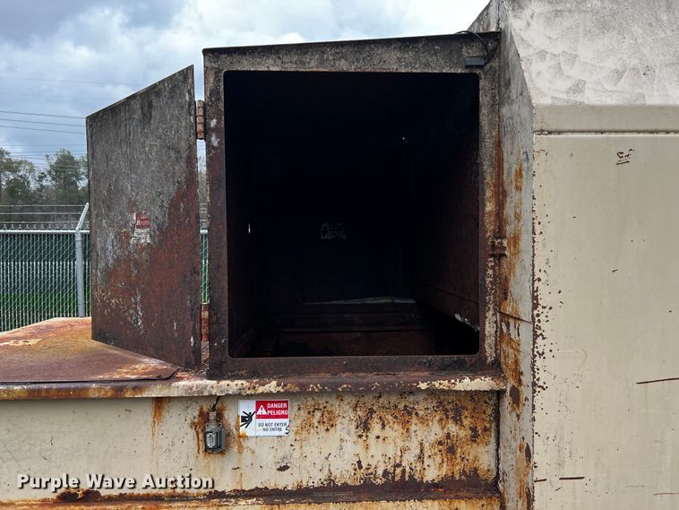 image for item DQ1974 2013 J.V. Manufacturing SCR-02-30  roll-off trash compactor