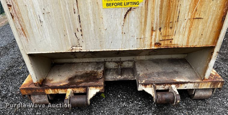 image for item DQ1974 2013 J.V. Manufacturing SCR-02-30  roll-off trash compactor