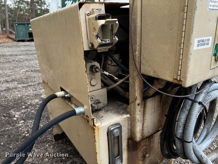 image for item DQ1974 2013 J.V. Manufacturing SCR-02-30  roll-off trash compactor