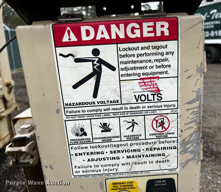 image for item DQ1974 2013 J.V. Manufacturing SCR-02-30  roll-off trash compactor