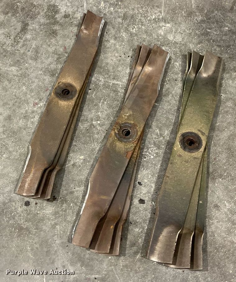 image for item DQ4056 John Deere Z950M  ZTR lawn mower