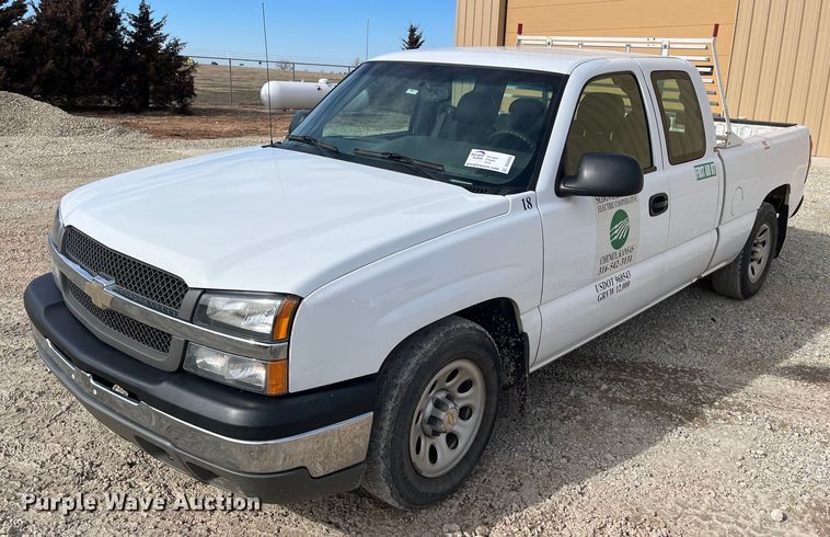image for item DQ4058 2005 Chevrolet Silverado 1500  Ext. Cab pickup truck
