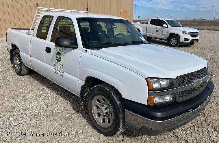 image for item DQ4058 2005 Chevrolet Silverado 1500  Ext. Cab pickup truck