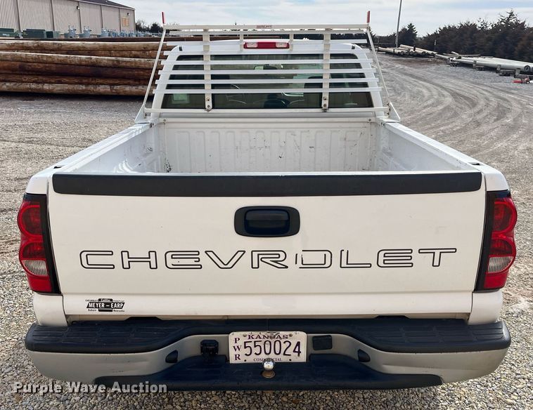 image for item DQ4058 2005 Chevrolet Silverado 1500  Ext. Cab pickup truck
