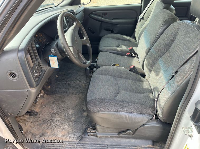 image for item DQ4058 2005 Chevrolet Silverado 1500  Ext. Cab pickup truck