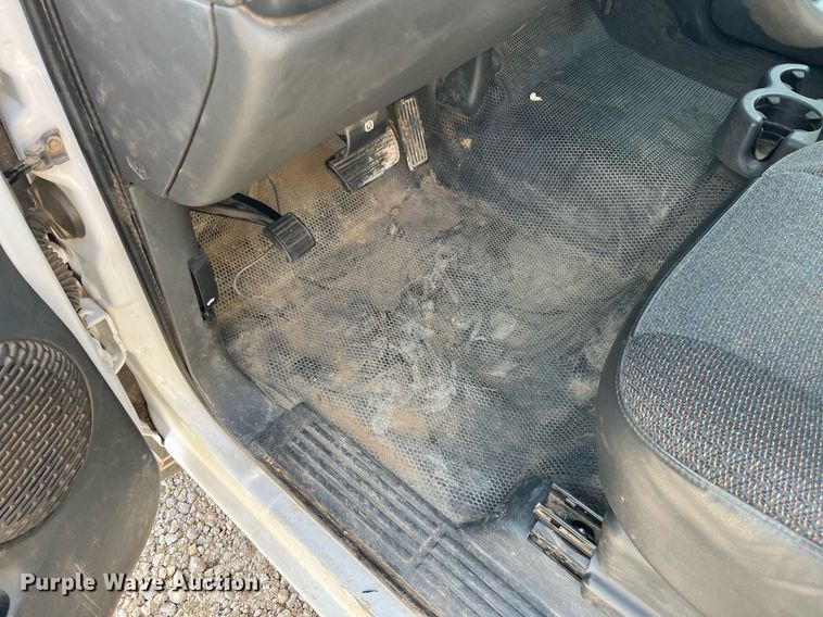 image for item DQ4058 2005 Chevrolet Silverado 1500  Ext. Cab pickup truck