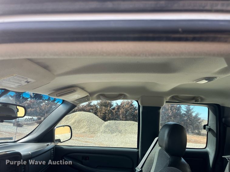 image for item DQ4058 2005 Chevrolet Silverado 1500  Ext. Cab pickup truck