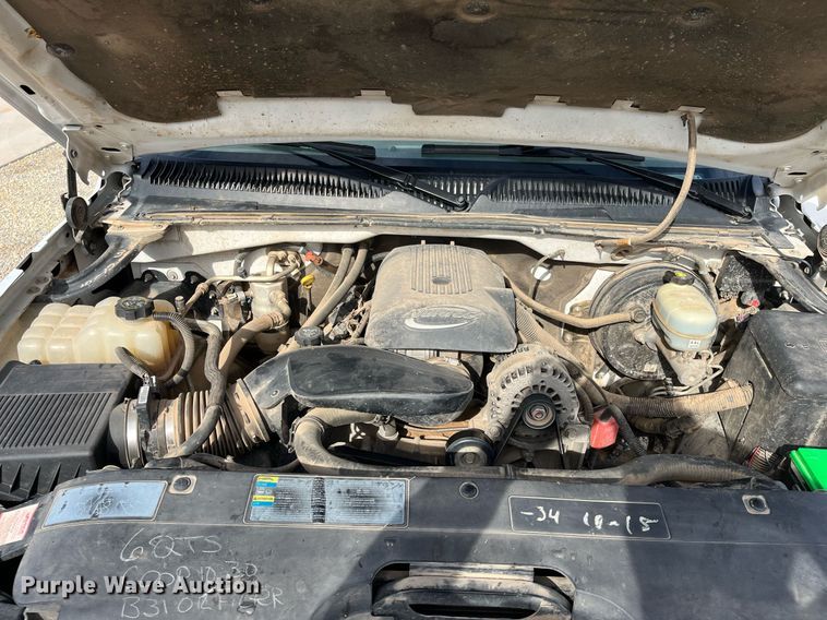 image for item DQ4058 2005 Chevrolet Silverado 1500  Ext. Cab pickup truck