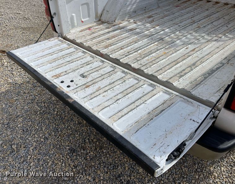 image for item DQ4058 2005 Chevrolet Silverado 1500  Ext. Cab pickup truck