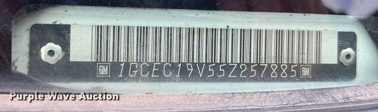 image for item DQ4058 2005 Chevrolet Silverado 1500  Ext. Cab pickup truck