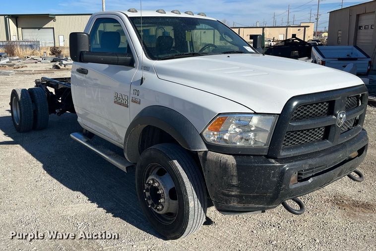 image for item DQ4063 2016 Dodge Ram 5500HD  truck cab and chassis