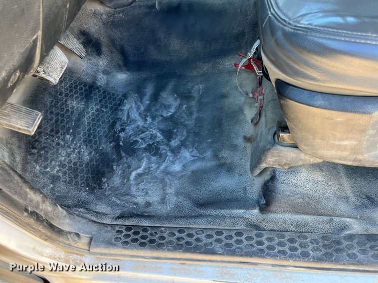 image for item DQ4063 2016 Dodge Ram 5500HD  truck cab and chassis