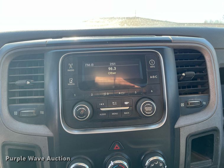 image for item DQ4063 2016 Dodge Ram 5500HD  truck cab and chassis