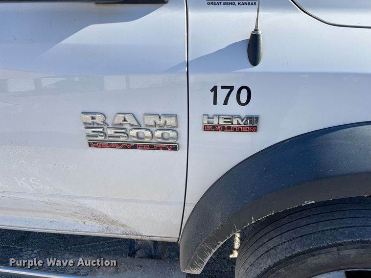 image for item DQ4063 2016 Dodge Ram 5500HD  truck cab and chassis