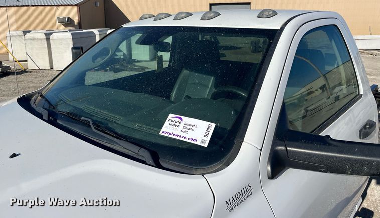 image for item DQ4063 2016 Dodge Ram 5500HD  truck cab and chassis