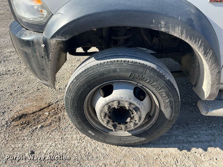 image for item DQ4063 2016 Dodge Ram 5500HD  truck cab and chassis