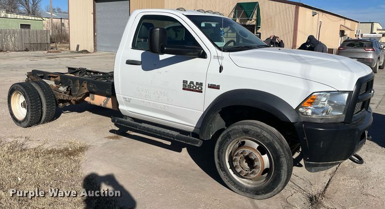 image for item DQ4064 2015 Dodge Ram 5500HD  truck cab and chassis