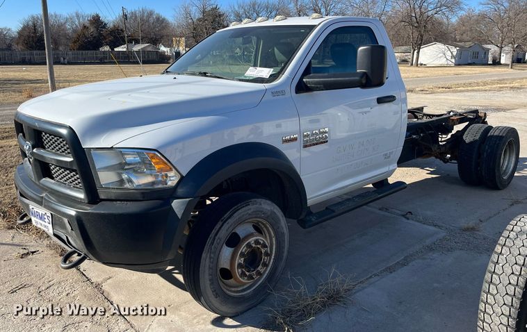 image for item DQ4064 2015 Dodge Ram 5500HD  truck cab and chassis