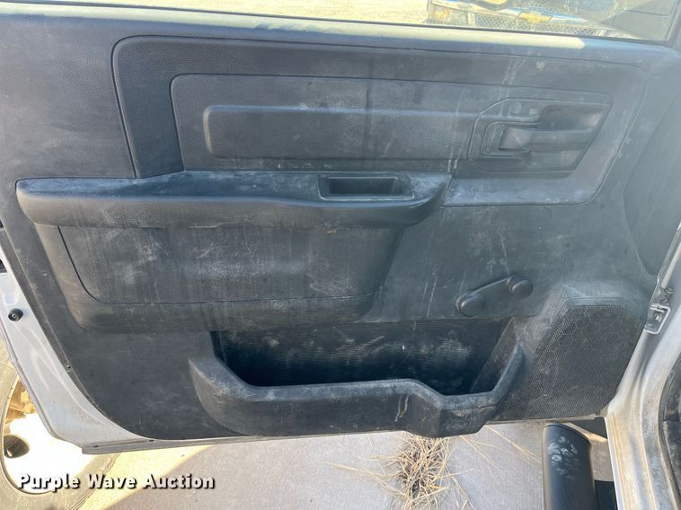 image for item DQ4064 2015 Dodge Ram 5500HD  truck cab and chassis