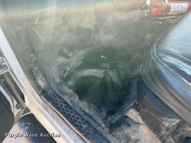 image for item DQ4064 2015 Dodge Ram 5500HD  truck cab and chassis