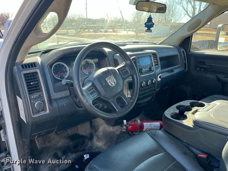 image for item DQ4064 2015 Dodge Ram 5500HD  truck cab and chassis