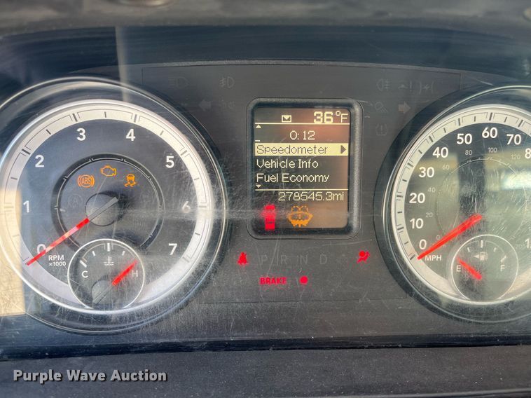 image for item DQ4064 2015 Dodge Ram 5500HD  truck cab and chassis