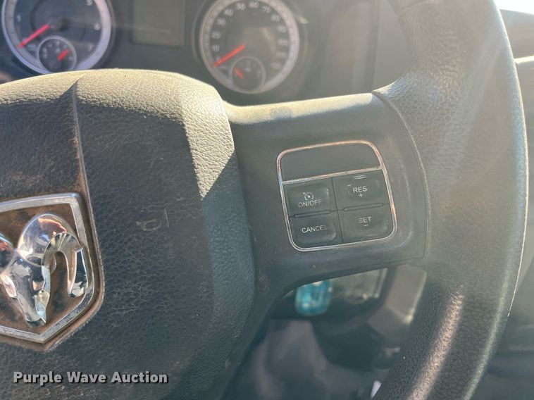 image for item DQ4064 2015 Dodge Ram 5500HD  truck cab and chassis