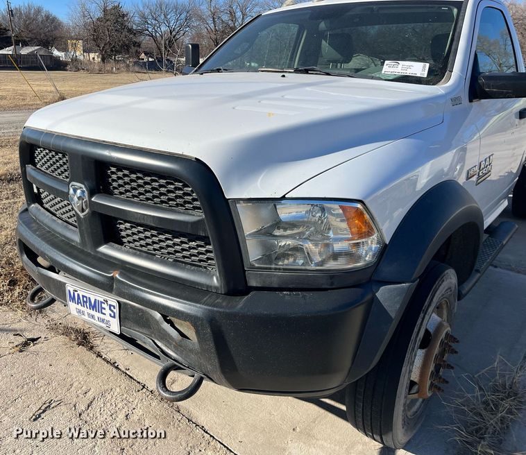 image for item DQ4064 2015 Dodge Ram 5500HD  truck cab and chassis