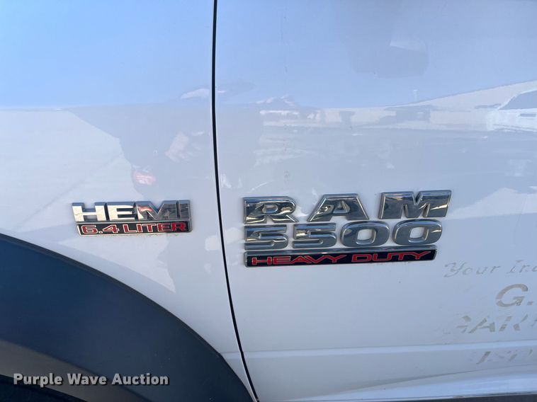 image for item DQ4064 2015 Dodge Ram 5500HD  truck cab and chassis