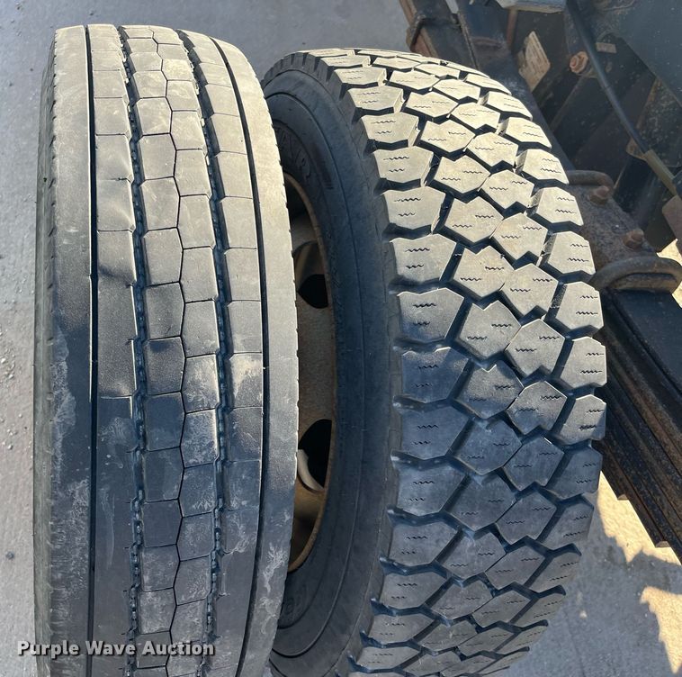 image for item DQ4064 2015 Dodge Ram 5500HD  truck cab and chassis