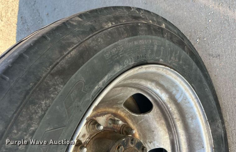 image for item DQ4064 2015 Dodge Ram 5500HD  truck cab and chassis