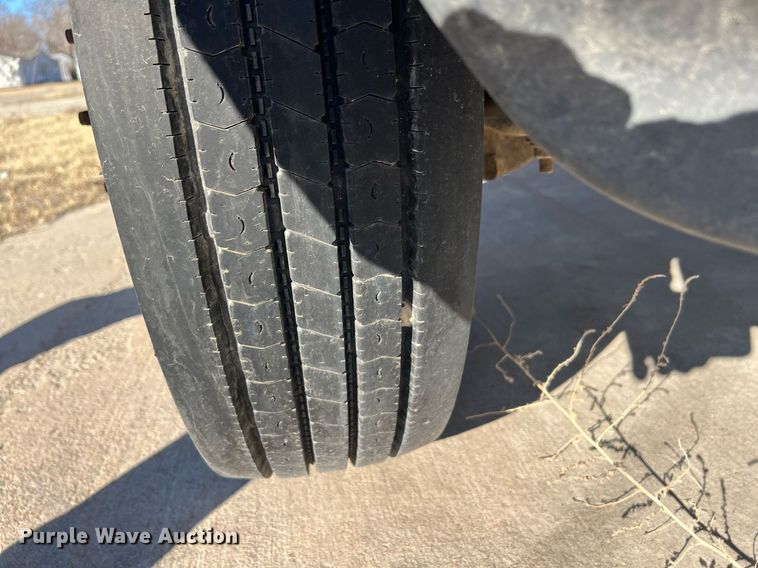 image for item DQ4064 2015 Dodge Ram 5500HD  truck cab and chassis