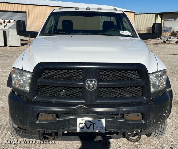 image for item DQ4066 2016 Dodge Ram 5500HD  truck cab and chassis