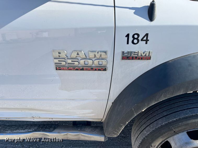 image for item DQ4066 2016 Dodge Ram 5500HD  truck cab and chassis