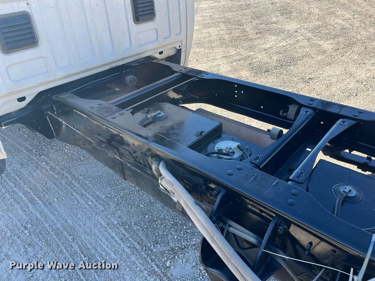 image for item DQ4066 2016 Dodge Ram 5500HD  truck cab and chassis
