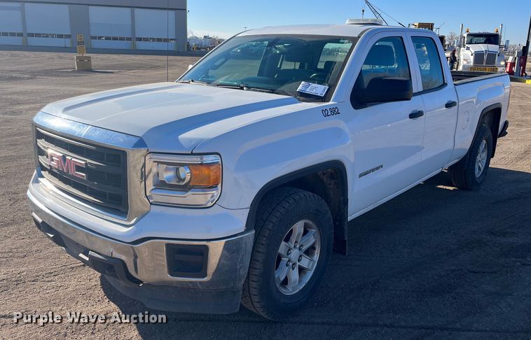 image for item DQ4083 2015 GMC Sierra 1500  Double Cab pickup truck