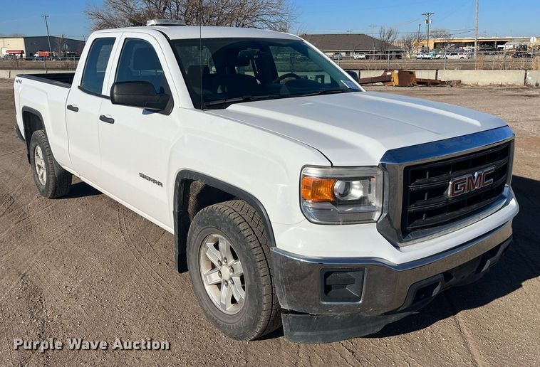 image for item DQ4083 2015 GMC Sierra 1500  Double Cab pickup truck