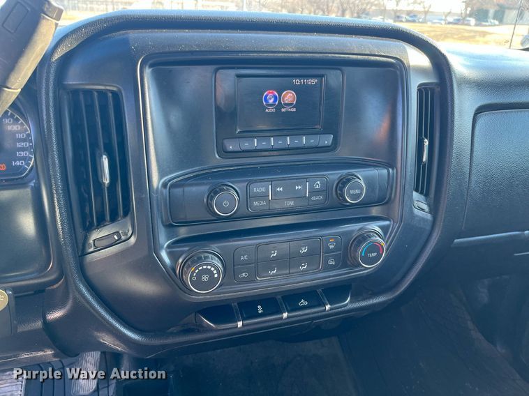 image for item DQ4083 2015 GMC Sierra 1500  Double Cab pickup truck