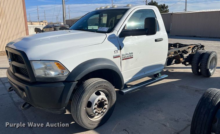 image for item DQ4926 2016 Dodge Ram 5500  truck cab and chassis