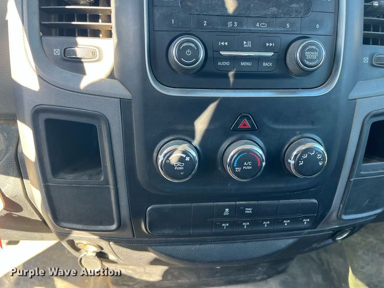 image for item DQ4926 2016 Dodge Ram 5500  truck cab and chassis