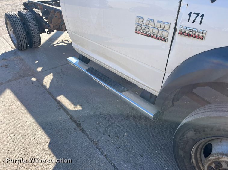 image for item DQ4926 2016 Dodge Ram 5500  truck cab and chassis