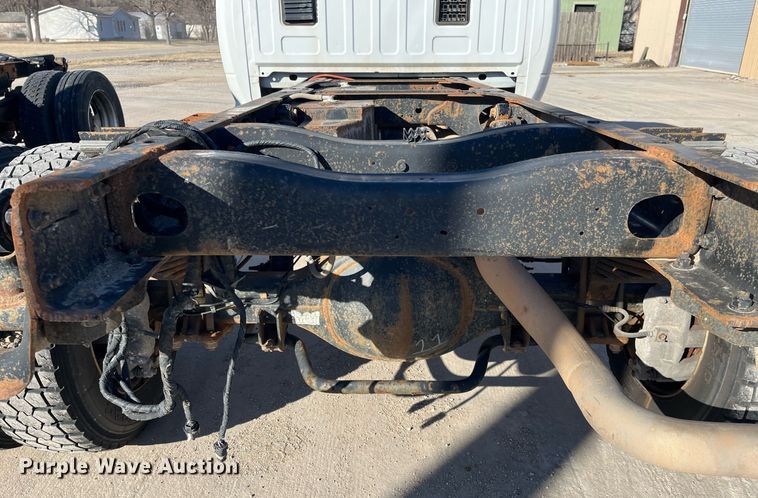 image for item DQ4926 2016 Dodge Ram 5500  truck cab and chassis