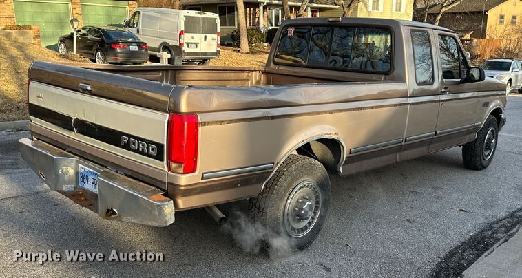 image for item DR6012 1992 Ford F250  SuperCab pickup truck
