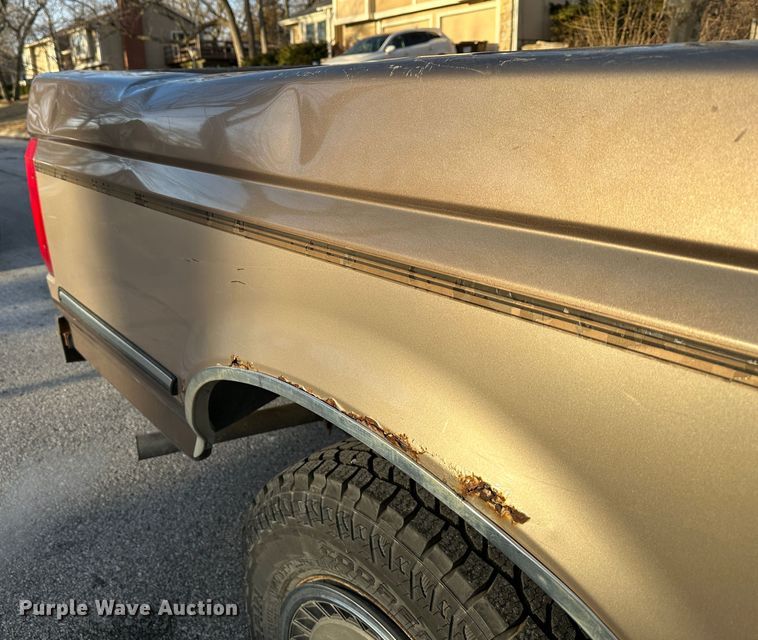 image for item DR6012 1992 Ford F250  SuperCab pickup truck