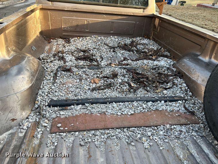 image for item DR6012 1992 Ford F250  SuperCab pickup truck