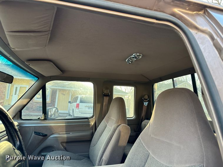 image for item DR6012 1992 Ford F250  SuperCab pickup truck