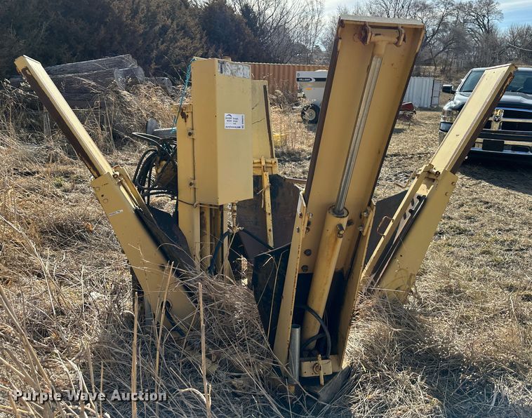 image for item DR6015 Vermeer TS30  skid steer tree spade